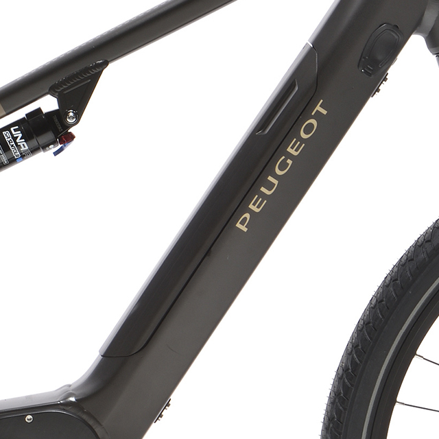 Vue détaillée batterie intégrée vtc électrique Peugeot eT01FS Sport Powertube