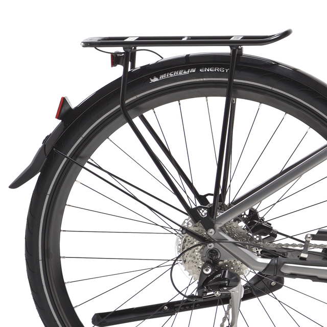 Zoom sur le porte-bagage du vélo Peugeot noir eT01 D9 Mixte