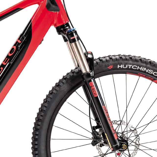 Fourche du VTT électrique PEUGEOT eM02 Performance 29"